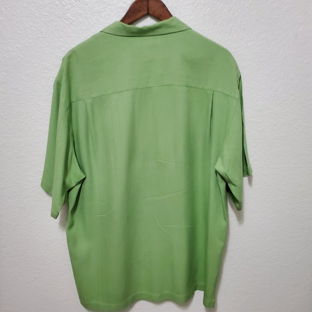 Tommy Bahama Silk button down shirt short sleeve green - Picture 6 of 7